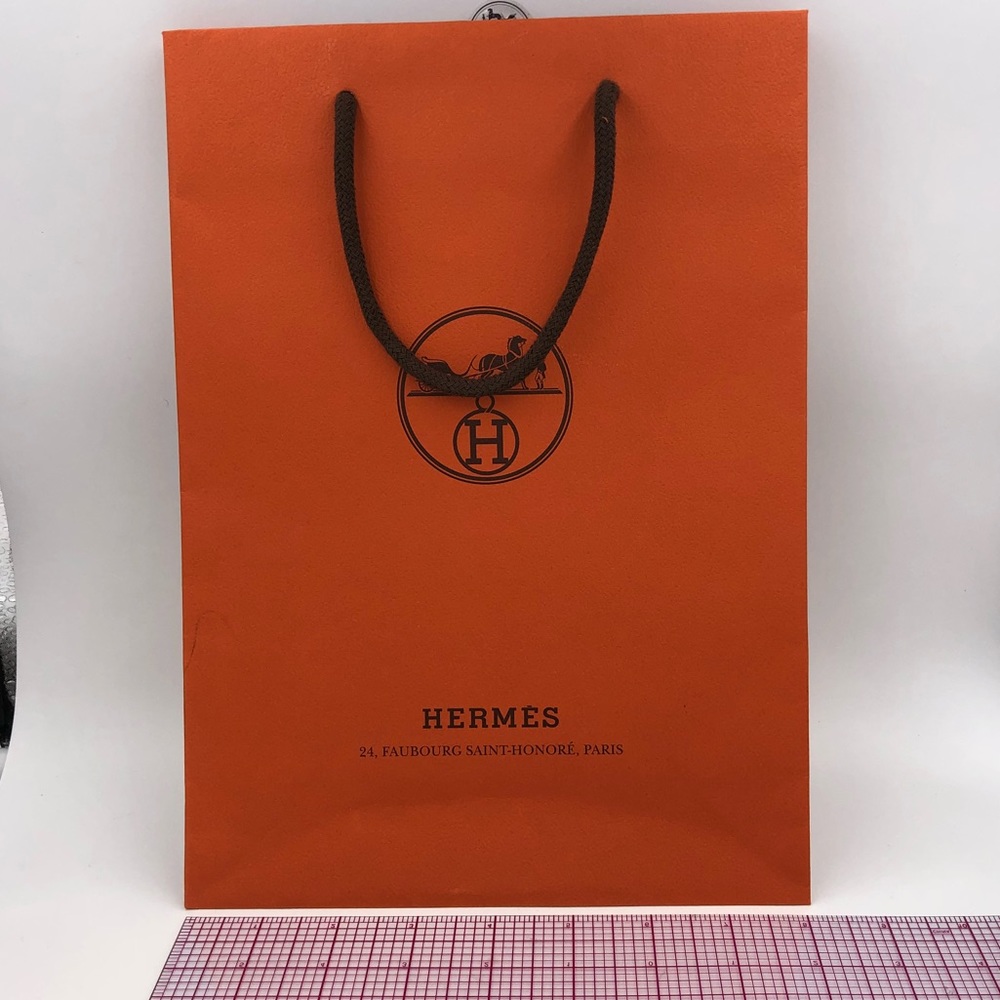 Hermès shopping bag 8x11x3 size